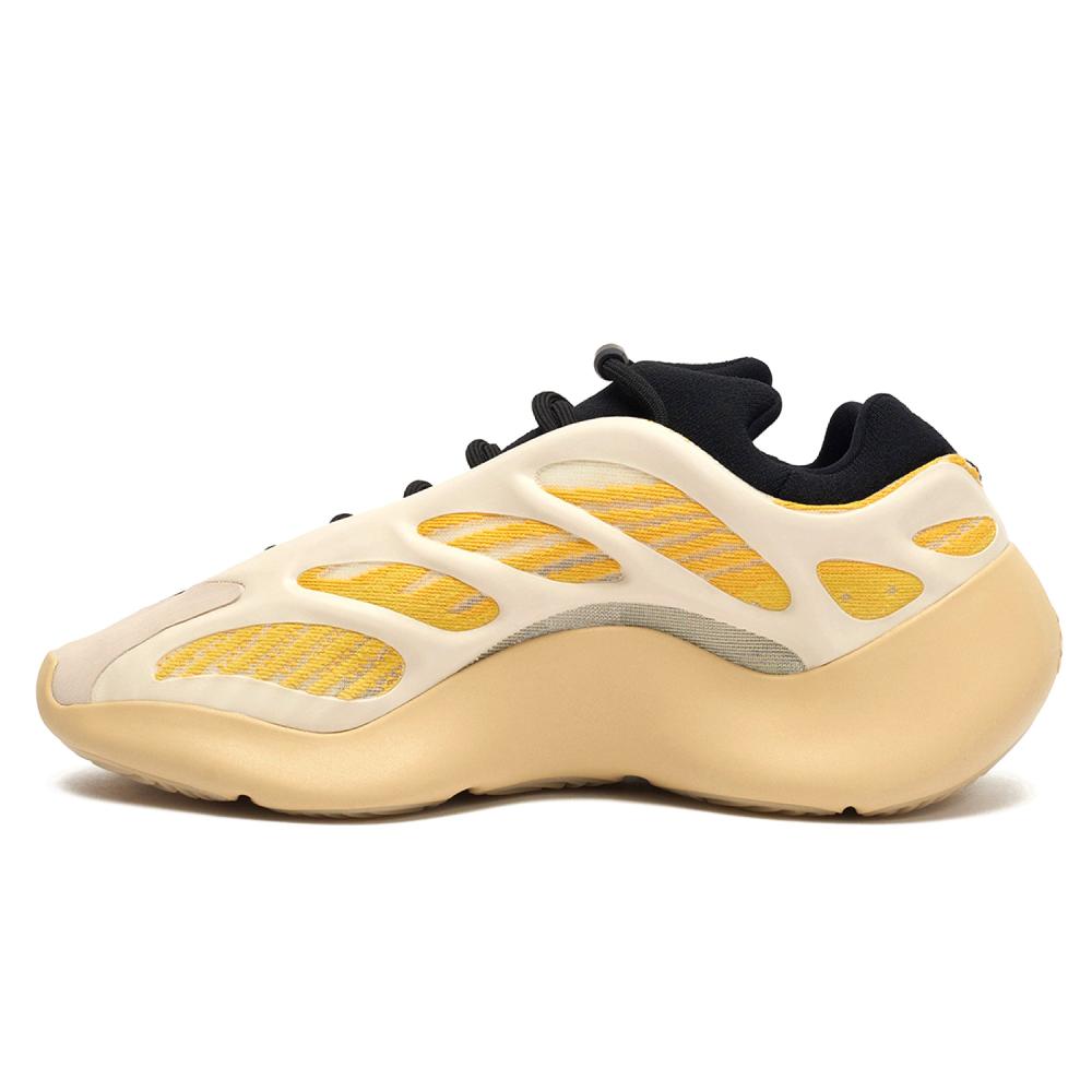  YEEZY 700 V3 Saffflower - image 4 of 6