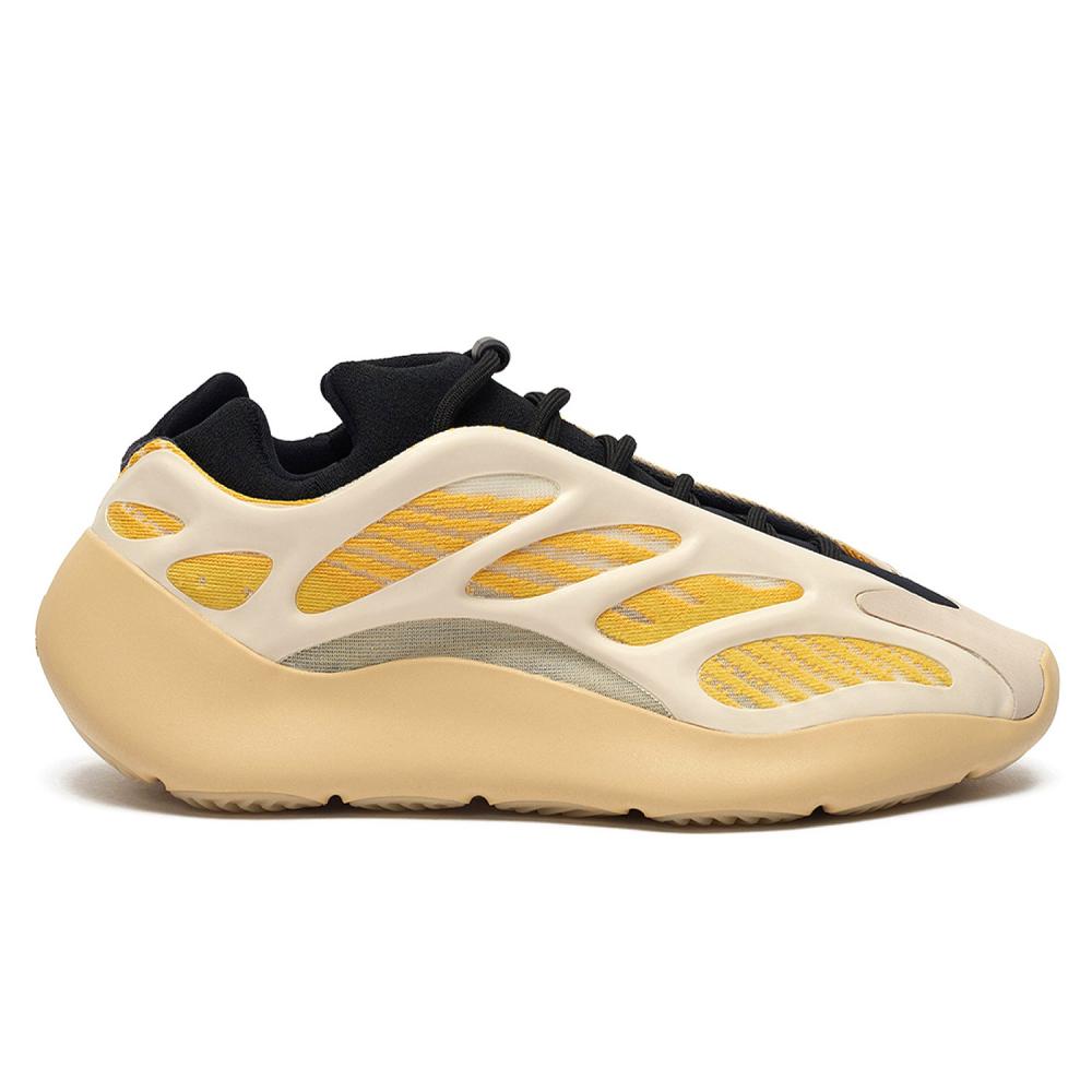  YEEZY 700 V3 Saffflower - image 1 of 6