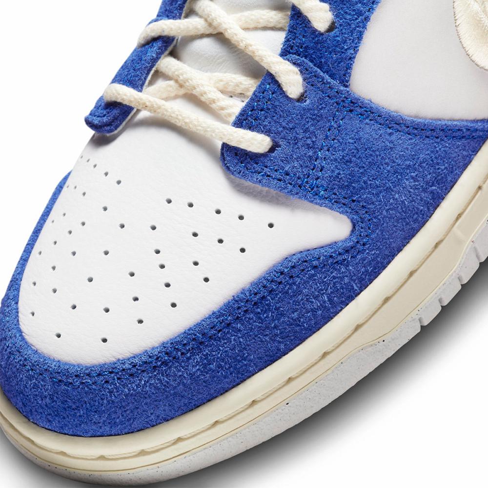 DUNK LOW SB GARDENIA - image 4 of 9