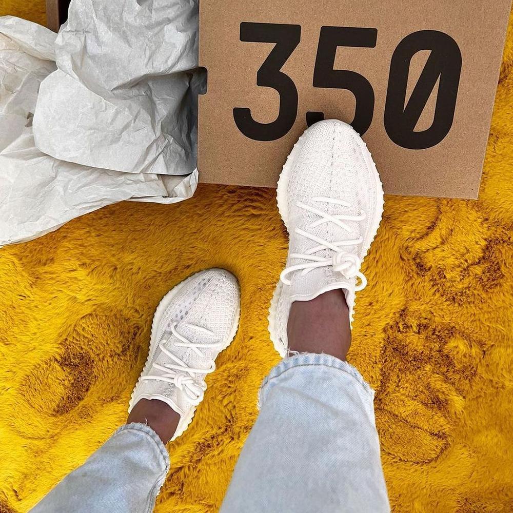 YEEZY BOOST 350 V2 Bone - image 9 of 9