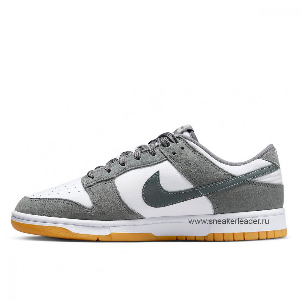 Dunk Low Smoke Grey Gum - image 3 of 8