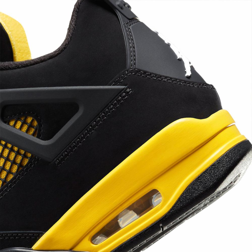 AIR JORDAN 4 Retro Thunder 2023 - image 5 of 8
