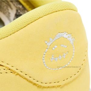 Air Jordan 1 Low OG x Travis Scott  Canary - thumbnail image 5 of 8