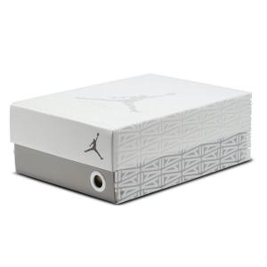 A Ma Maniére X Wmns Air Jordan 3 Retro SP - thumbnail image 9 of 10